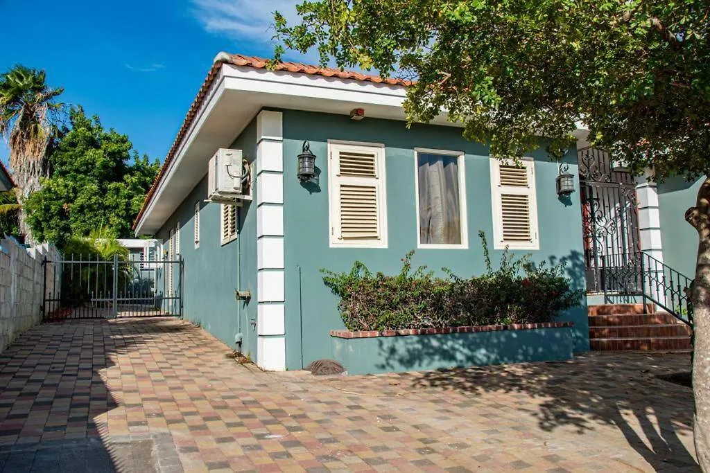 Beautiful Apartment Willemstad