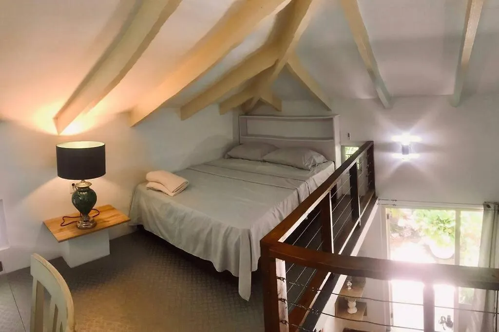 Beautiful Apartment Willemstad